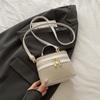 Bolso Patchwork Transfronterizo para Mujer Verano 2025 Nuevo Elegante de un Solo Hombro Moderno Bolso de Mano Bolso Cruzado Bloqueo de Color Moda Bolso Cuadrado Pequeño