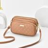 [Amaigu] Bolso Pequeño de Tres Capas para Mujer 2026 Nuevo Versátil Primavera y Verano Bolso Cuadrado Pequeño de Hombro Único Cruzado Bolso de Cuero Suave para Mujer