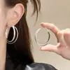 Pendientes de Aro Doble Anillo Lisos Escalonados de Círculo Doble Estilo Fresco de Nicho Europeo y Americano, Pendientes de Aro Lisos de Doble Anillo Personalizados de Moda de Gama Alta