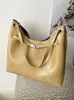 Bolso grande de mujer nuevo de principios de otoño Yuezhi 2026, bolso tote de retazos moderno con cremallera, bolso de hombro para mujer para viajar