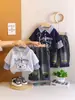 Conjunto de Primavera y Otoño para Niños Estampado de Oso de Dibujos Animados Juego de Dos Piezas Sudadera Casual a Cuadros y Pantalones para Bebé Moderno