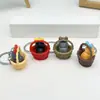 Llavero Colgante Creativo de Gato Gatito en Cesta de Bambú Colgante Lindo para Mochila Escolar Adornos Decorativos Caja Ciega Bolsita Ciega Accesorios