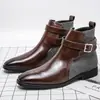 Botas de cuero de punta para hombre, estilo británico, talla grande, transfronterizas, diseño de hebilla a la moda, botines de retazos modernos, zapatos de cuero de caña alta europeos y americanos para hombre