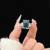 Anillo de Flor de Pedrería Colorida Romántica de Primavera y Verano, Anillo de Moda de Nicho de Lujo Ligero Exquisito de Alto Valor Creativo de Gama Alta