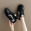 Zapatos de Entrenamiento Ins Versión Coreana para Mujer 2026 Otoño Suela Gruesa Aumentadores de Altura Modelo Nuevo Estudiante Deportivo Estilo Callejero Zapatos Casuales Gt6706