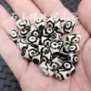 8 * 12 mm blanco y negro tres ojos Cuentas Cielo cuentas de arroz Jade cuentas sueltas ágata cuentas luantong pulsera joyería cuentas