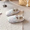 Sandalias para Niñas 2026 Verano Nuevos Zapatos Bordados Estilo Chino con Correa Única Flor de Encaje Zapatos de Princesa Zapatos Hanfu
