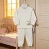 Nuevo Conjunto de Ropa Interior Térmica para Niños de Otoño e Invierno con Botones en el Hombro, Algodón Sin Costuras Dibujos Animados Capa Base para Bebé Ropa de Casa