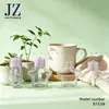 Pedido Jinze: Botella Estrella con Tapa Redonda, Se Puede Colgar con una Cadena, Tubo de Brillo Labial, Tubo de Bálsamo Labial, Material de Empaque de Tubo Vacío de Plástico
