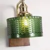Lámpara de pared para mesita de noche estilo mid-century, adecuada para dormitorios, salas de estar y paredes de acento; Diseño de lujo ligero, estilo francés; madera de nogal, latón y vidrio; ideal para recibidores y pasillos