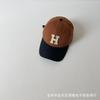 Bonito Tendência H-Mark infantil cor contrastante letra patch tridimensional crianças de médio e grande porte boné de beisebol boné de aba qualidade