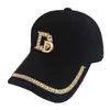 Gorra de Cadena de Diamantes Letra D para Mujer Moda Otoño e Invierno Gorra Gruesa de Pelo Mao Mao Gorra de Béisbol Informal Moda Coreana