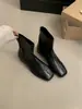 Botas Curtas Estilosas First Encounter Season com Bico Quadrado Retrô para Mulheres, Novas Botas de Couro Macio Slim-Fit Outono/Inverno com Zíper nas Costas, Botas Curtas de Tornozelo Martin