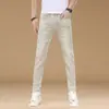 Tendencia de Moda 2026 Otoño Nuevos Jeans Elásticos Ajustados para Hombre Marca Trendy de Gama Alta Lavados Casuales Pantalones Largos