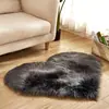 Alfombra Amazon Directa Blanca en Forma de Corazón Piel de Oveja Sintética Alfombra Gruesa de Felpa Larga Felpudo Cojín para Sofá Cojín para Ventana de Rincón