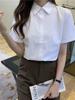 Camisa de Manga Curta Feminina, Design Branco, Novo Estilo de Nicho Verão 2025, Roupa Formal Profissional, Camisa de Trabalho Opaca