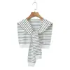 Chal de punto a rayas multicapa de gran tamaño Runchi para usar sobre la ropa 8801 Chal de punto estilo preppy casual