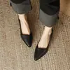 Zapatos de tacón bajo para mujer 2023 Primavera Nuevos Zapatos de piel suave de tacón grueso Zapatos de suela blanda para las cuatro estaciones Zapatos simples de boca poco profunda de una sola capa