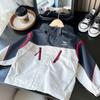 2025 Novo Outono Roupas Infantis Meninos Jaquetas de Montanhismo Outdoor de Cor Contrastante Infantil Jaquetas Atacado