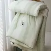 Colcha antibacteriana de primavera y otoño grado 10A para maternidad e infancia Clase A, colcha de invierno engrosada, núcleo de colcha suave jacquard tejido en color, colcha para dormitorio de estudiante
