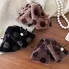 Clip Triángulo con Lazo de Puntos para Otoño e Invierno Pinza de Tiburón Grande para el Cabello Headdress de Mujer de Gama Alta Nuevo 2025