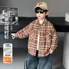Camisa Forrada de Felpa para Niños Otoño Invierno Bebé Chaqueta Engrosada Estilo Coreano Infantil Chico Guapo Elegante Niño Pequeño Top a Cuadros