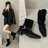 Botas cortas de estilo coreano, nuevo diseño de nicho, retro francés, otoño/invierno 2026, botas vaqueras de punta cuadrada pequeña, botas de media pantorrilla, botas para mujer
