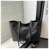 Bolsa de Ombro Tecida Grande Capacidade para Comércio Exterior Transfronteiriço Feminina 2025 Nova Moda Casual Simples para o Dia a Dia