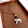 Collar Colgante Borla Caballo Año Zodiacal Vintage Versátil Cadena para Suéter Diseño de Nicho para Mujeres