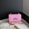 Bolsa Mini Quadrada com Corrente Estilo Coreano Comércio Exterior 2026 Nova Moda Textura Versátil Bolinhas Casual de Ombro Transversal