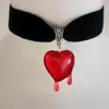 Comercio Exterior Transfronterizo Gótico Acrílico Creativo Corazón Forma Gota de Sangre Gargantilla Elegante Terciopelo Collar Venta Directa desde el Fabricante