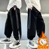 Pantalones de Chándal Forrados de Polar para Niños Otoño e Invierno 2025 Nuevos Pantalones de Punto Grueso Venta al por Mayor Modernos