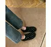 Nuevos zapatos de algodón versátiles para exteriores estilo Birkenstock para mujer, con forro polar, diseño retro de lunares cálidos, con hebilla y forro de lana para otoño de 2026