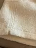 Shorts blancos de lana simples de cintura alta para mujer, nuevo estilo otoño/invierno, talla petite, versátiles, adelgazantes, modernos, hot pants casuales para uso exterior