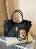 Bolso de Mujer Estilo de Alta Gama Yuezi 2026 Nuevo Bolso de Mano de Moda para Viajes Diarios Bolso Cruzado Elegante Versátil Bolso de Hombro Tipo Cubo