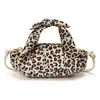 Bolso de Mano Plegable con Estampado de Leopardo Francés para Mujer 2026 Nuevo Bolso de Hombro Único de Alta Gama Bolso Cruzado Versátil para Debajo del Brazo