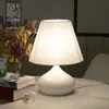 Lâmpada de Mesa Decorativa Moderna Simples Preta Estilo Escandinavo para Casa Casamento Quarto Mesinha de Cabeceira Dimerizável Hotel Quarto Lâmpada para Alimentação