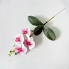 Orquídea Phalaenopsis artificial de 4 flores y 3 hojas con tallo, material de flor de pared decorativa de fondo hecho a mano para decoración de bodas y hoteles, flor artificial individual