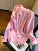 Camisa de linho bordada rosa estilo old money com gola virada para baixo para mulheres, início do outono de 2026, nova camisa de alta qualidade, relaxada e elegante, de corte solto