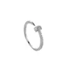 Anillo de Uña con Microtachuelas Estilo Coreano para Mujer, Diseño de Nicho de Alta Gama, Elegante a la Moda, Simple con Estilo, Anillo Versátil