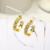 Anillo con Forma de Estrella y Costuras Recortadas Estilo Nuevo Pendientes de Acero Inoxidable para Mujer Sentido del Diseño Diseño Simple Pendientes de Oro de 18 Quilates Pendientes
