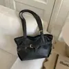 Bolsa de Ombro Retro Europeia e Americana para Mulheres 2025 Nova Tendência Bolsa Tote Retro Simples Grande Capacidade Bolsa de Ombro para o Dia a Dia