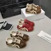 Zapatillas de entrenamiento alemanas de suela plana para mujer con aumento de altura oculto, nuevas zapatillas para mujer primavera y otoño 2026, zapatillas casuales populares versátiles de estilo retro Forrest Gump