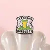 Broche de Rana Curioso Transfronterizo con el Lema en Inglés "Let Karma Handle It", Accesorio Creativo y de Moda