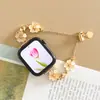 Correa de Metal para Reloj Cadena de Cinco Flores de Colores para Mujer Adecuada para Apple Watchs987 Pulsera de Hada Primavera y Verano Creativa