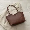 Bolsa Transfronteriza de Gran Capacidad para Mujer Otoño 2026 Nuevo Versátil Moda Hombro Único Tendencia Viaje de Negocios Retro Casual Bolsa de Mano