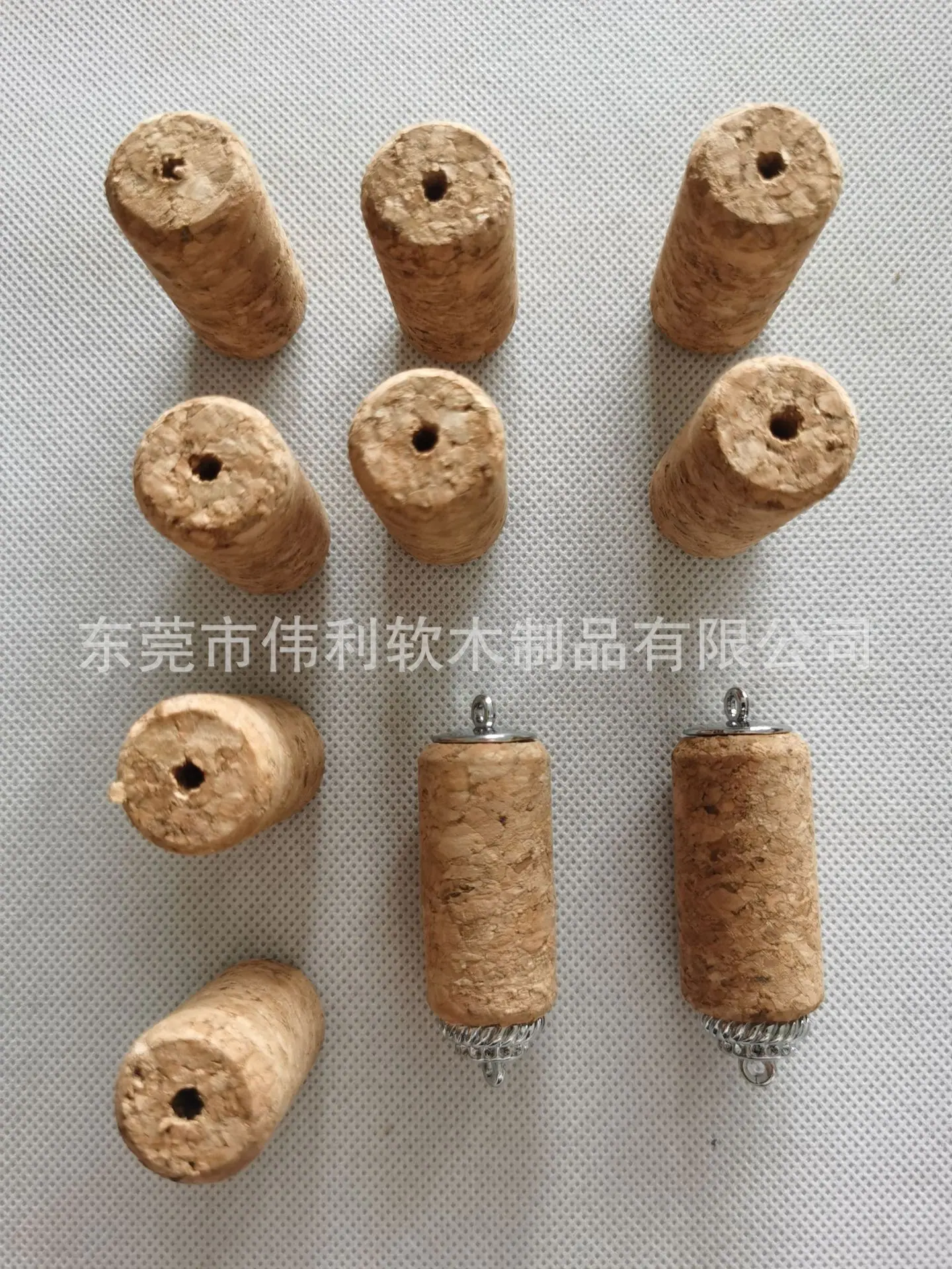 软木挂扣