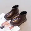 Botas Martin Infantis Botas Curtas para Meninas Primavera e Outono 2026 Novas Botas Individuais Botas de Couro Princesa Solado Macio Estilo Britânico Botas de Bebê