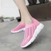 Nuevos calcetines, zapatos para mujer, primavera y verano, zapatos para caminar huecos, zapatos casuales de malla, zapatos de moda para perezosos, zapatillas huecas