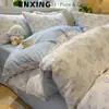 Lindo juego de ropa de cama de franela de algodón con cachorros, juego de cuatro piezas para otoño e invierno, funda de edredón engrosada, juego de tres piezas para cama individual con sábana bajera